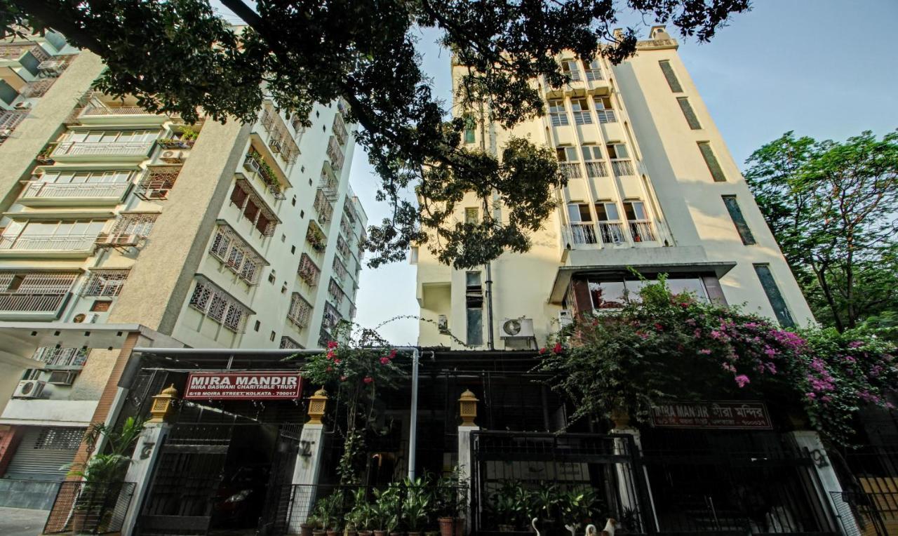 Treebo Mira Inn Calcutta Buitenkant foto