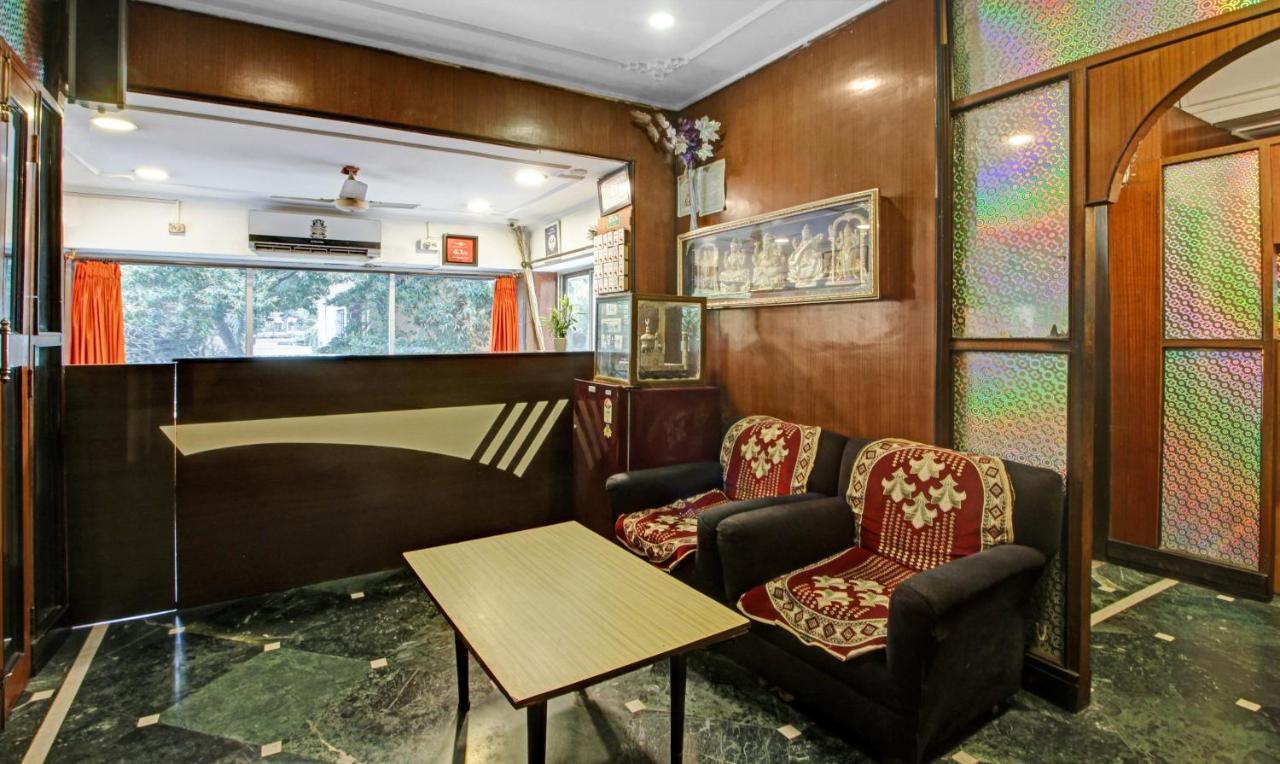 Treebo Mira Inn Calcutta Buitenkant foto
